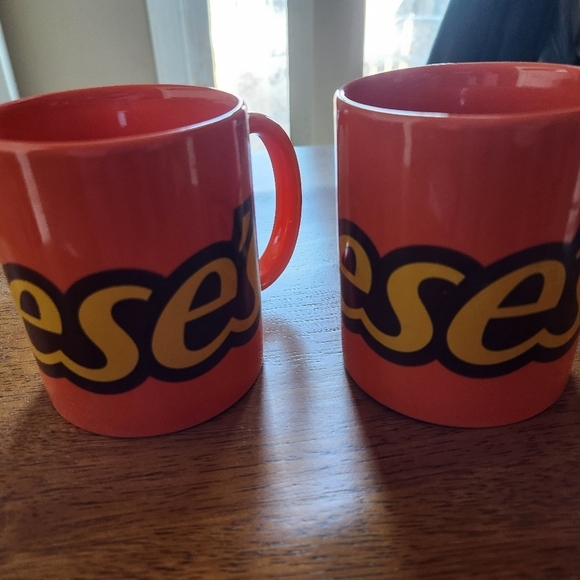 2 Reeses Mugs - Picture 4 of 6